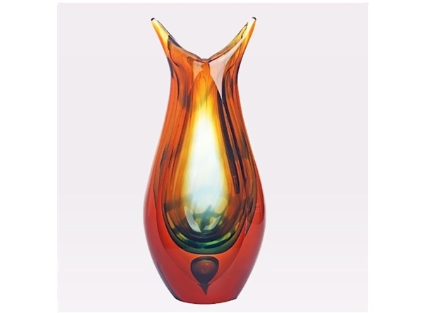 伊犁琉璃花瓶